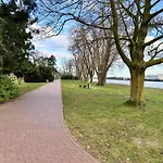 Weserblick Hafen-villa-bremen Villa Bremen