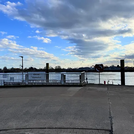 Weserblick Hafen-villa-bremen