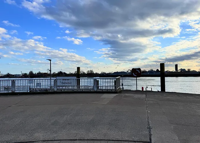 Weserblick Hafen-villa-bremen